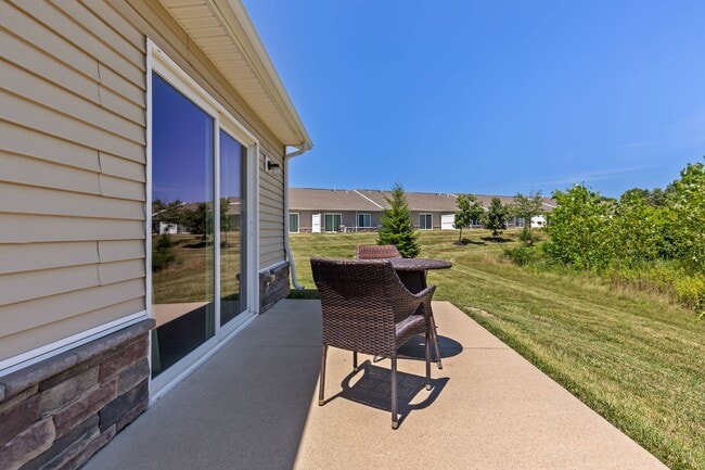 Building Photo - Redwood Marysville Milford Avenue