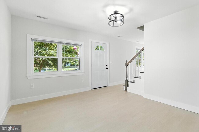 Foto del edificio - 821 S Woodlynn Rd