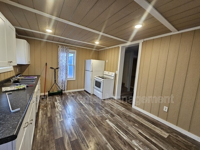 Foto del edificio - 2301 Old Berwick Rd