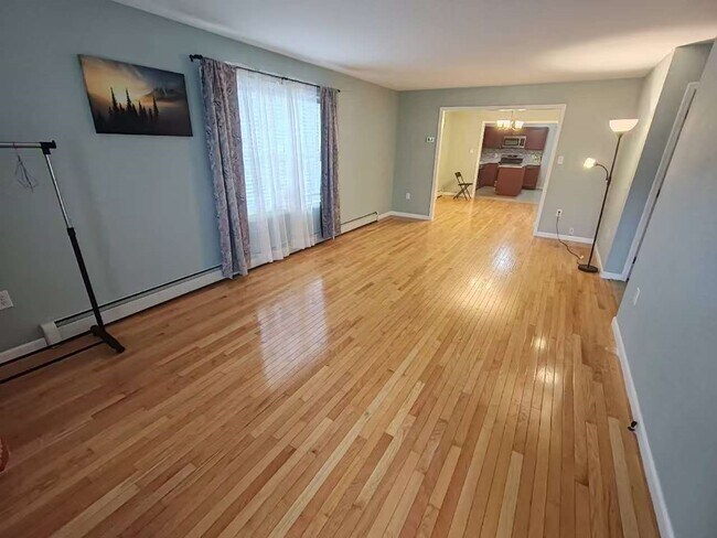 Foto del edificio - 925 Vestal Rd