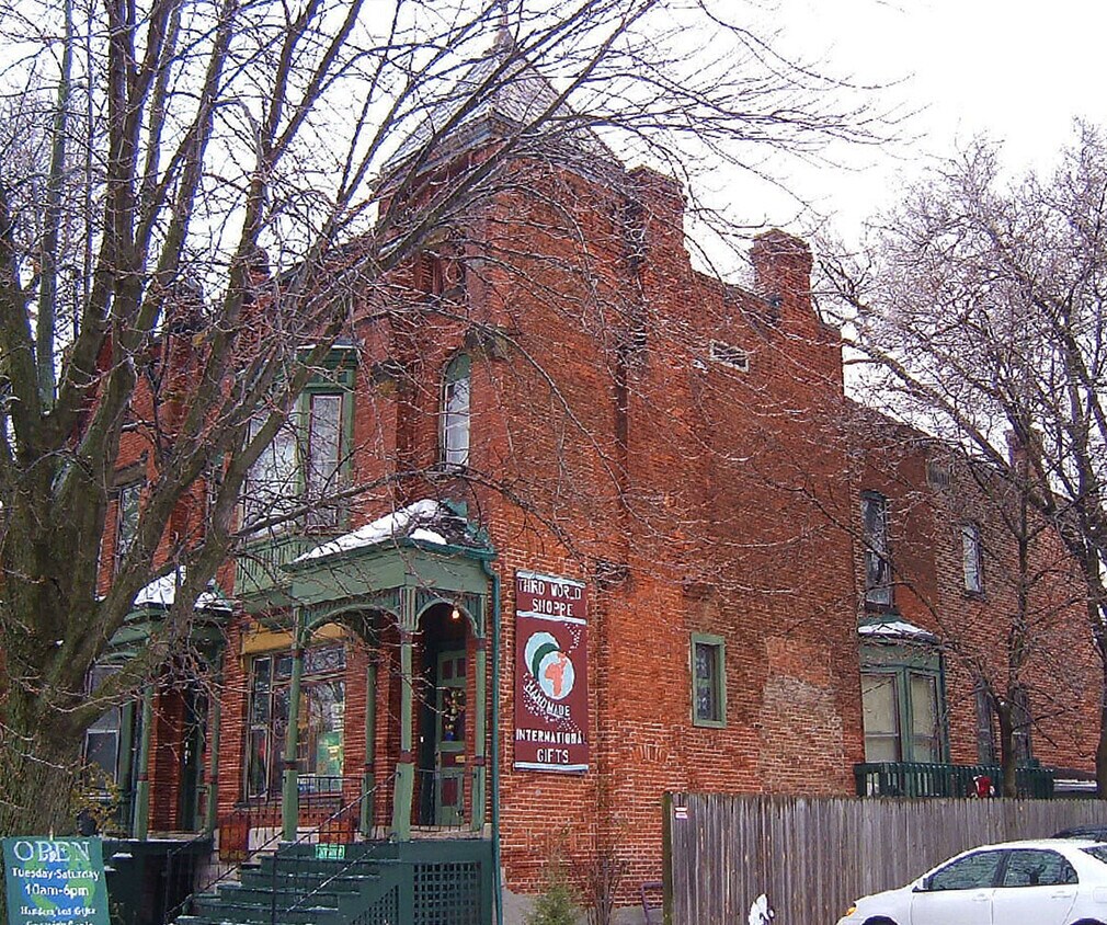 Historic Hattersley House - 609 W Wayne St