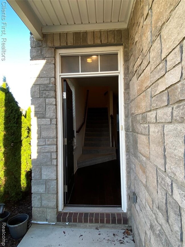 Building Photo - 22490 Woodbridge Ln