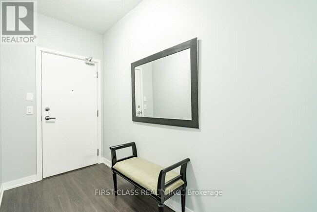 Photo du bâtiment - 1830-1830 Bloor St W