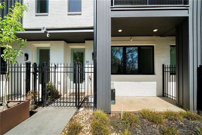 Building Photo - 2347 Hosea L Williams Dr SE