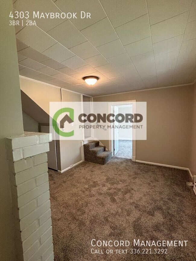 Building Photo - 4303 Maybrook Dr