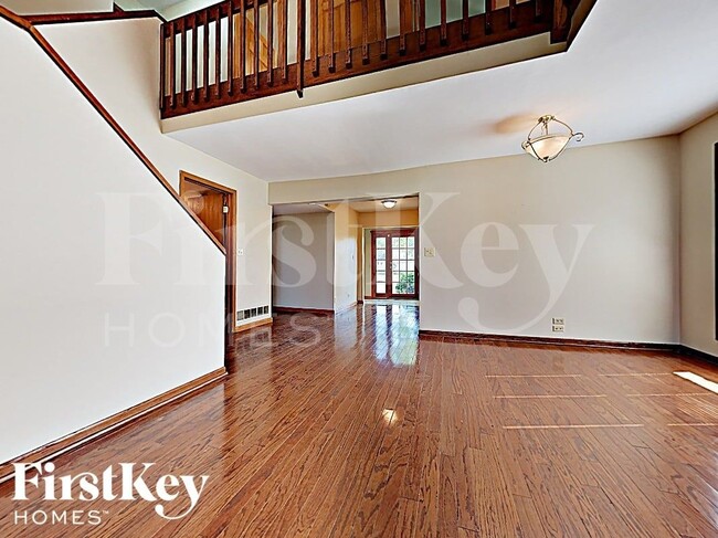 Building Photo - 2615 Moss Ln