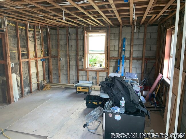 Building Photo - 49 Boylston St