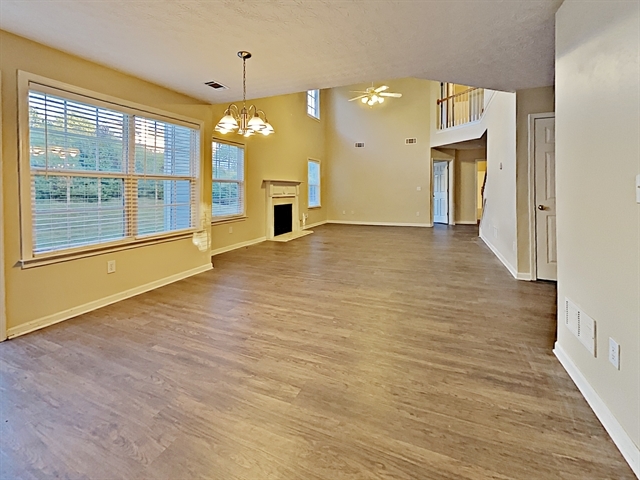 Building Photo - 2074 Pierce Way