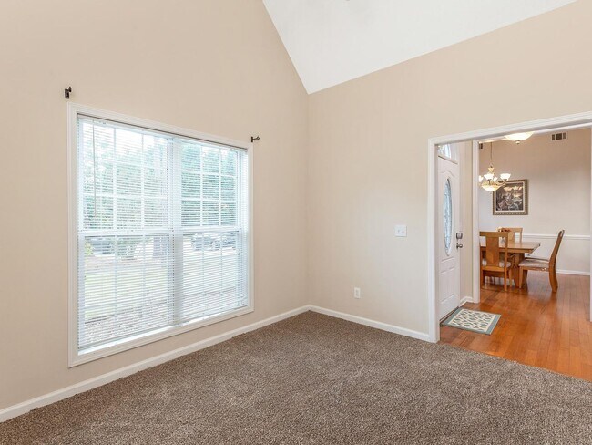 Building Photo - 7616 Shannon Oak Dr