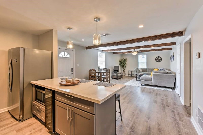 Photo - 3064 St Philip St