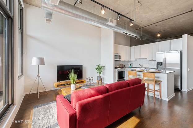 Foto del edificio - 900 N Kingsbury St