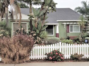 Building Photo - 7906 Airlane Ave