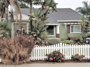 Building Photo - 7906 Airlane Ave