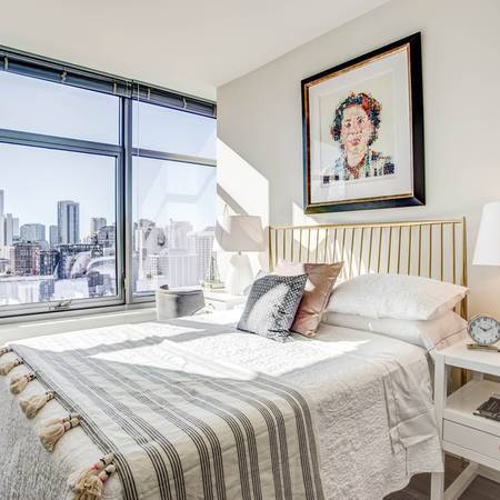 Foto del edificio - 347 W Chestnut St