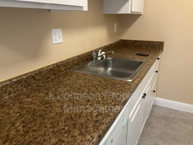 Foto del edificio - 136 Blue Ridge Dr