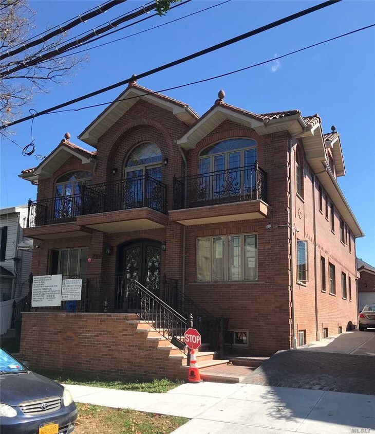 Primary Photo - 20-33-33 126th St