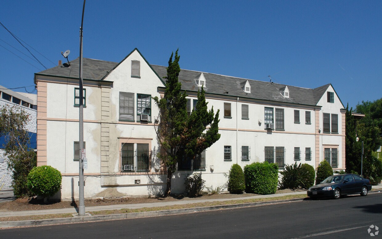 Building Photo - 6600 Orange St