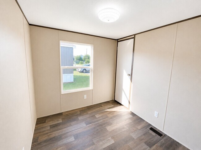 Foto del edificio - 2601 Leary Ln