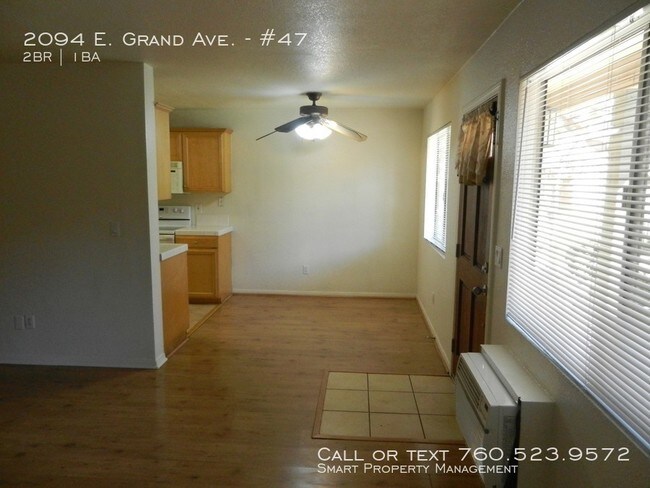 Building Photo - 2094 E Grand Ave