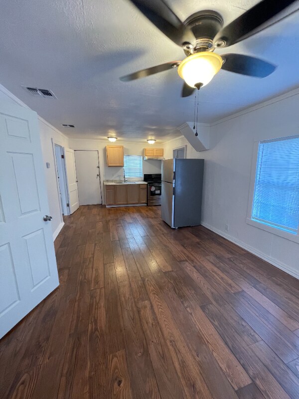 Building Photo - 11326 Flores Luna Rd