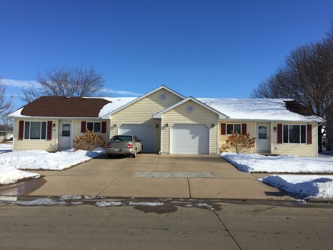 Front elevation - 3780 Summerset Way