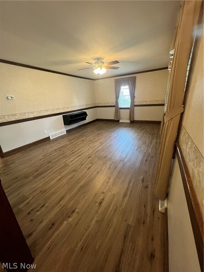 Foto del edificio - 1945 Chatam St