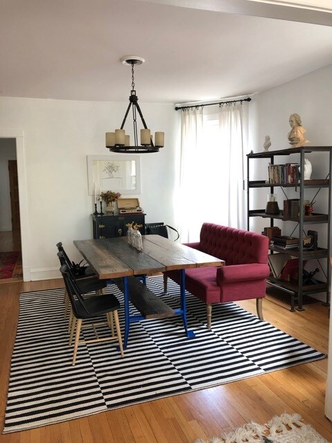 Foto del edificio - 4223 N Oakley Ave