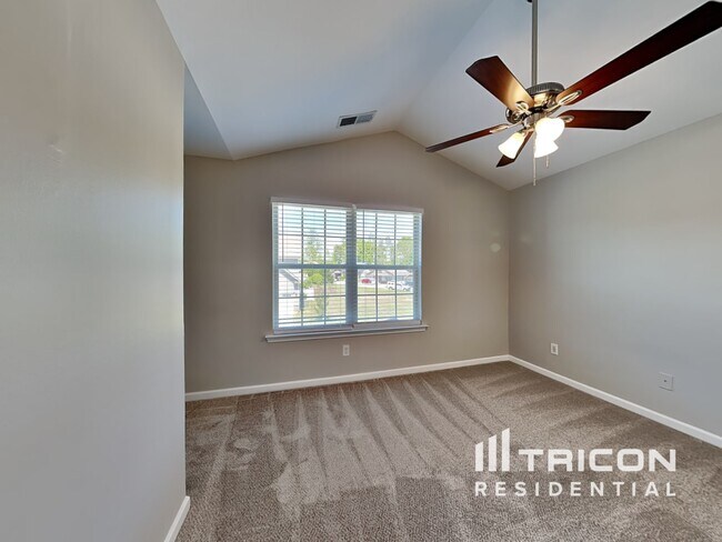 Building Photo - 19 Wesley Drew Ln