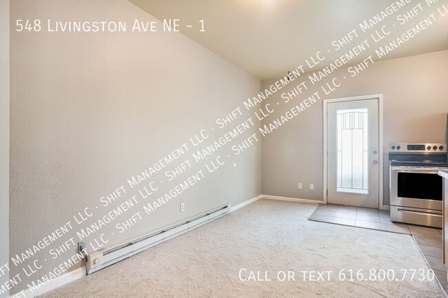 Foto del edificio - 548 Livingston Ave NE