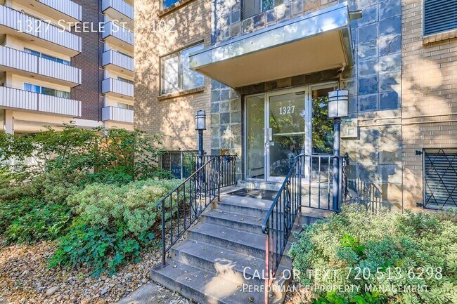 Foto del edificio - 1327 Steele St