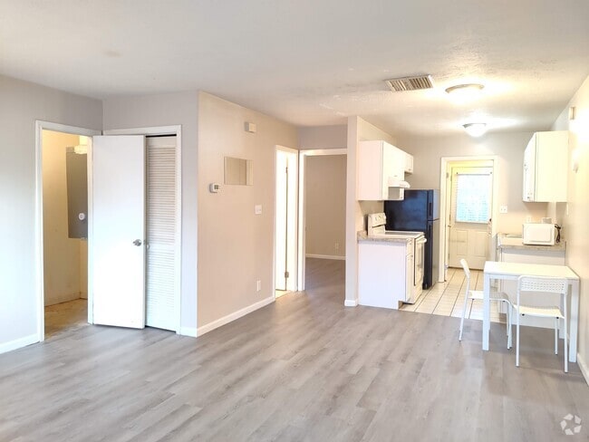Building Photo - 110 Horizon River Dr