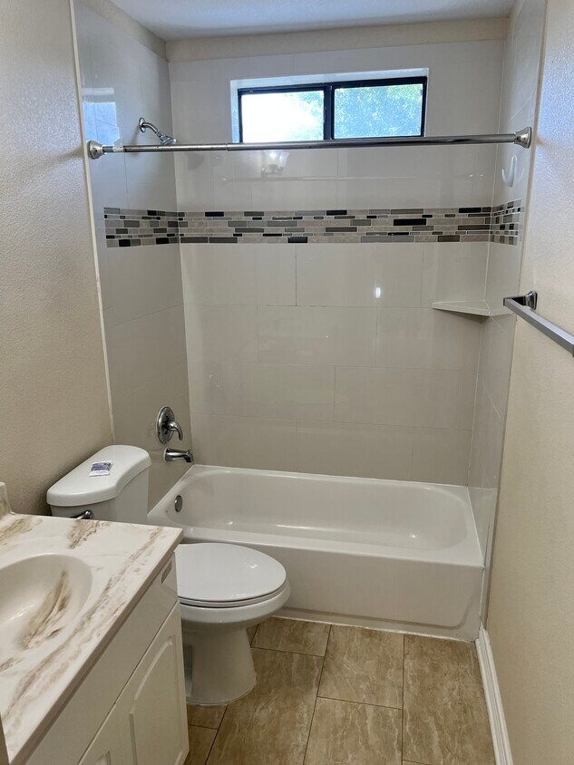 Primary Photo - 9814 Kelton Dr