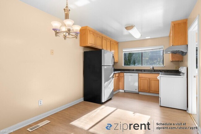 Building Photo - 2 br, 2 bath Condo - 4031 Rector Common, F...