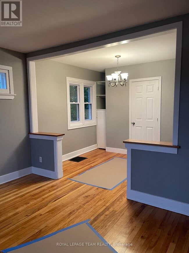 Photo du bâtiment - 1297 Kitchener Ave