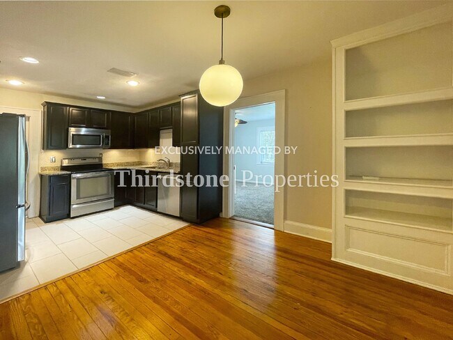 Foto del edificio - 725 Cherokee St