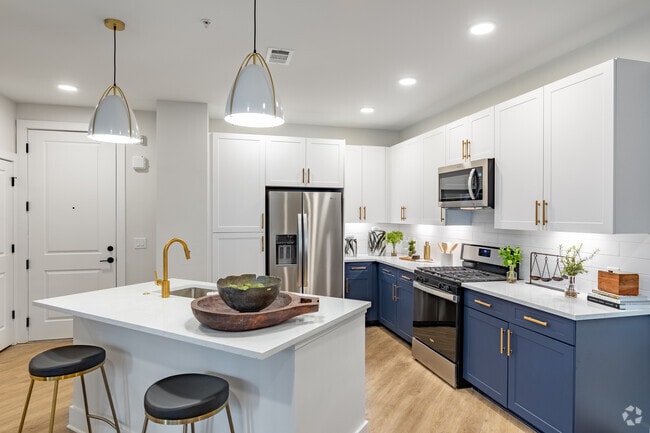 Interior Photo - Porter Brookhaven