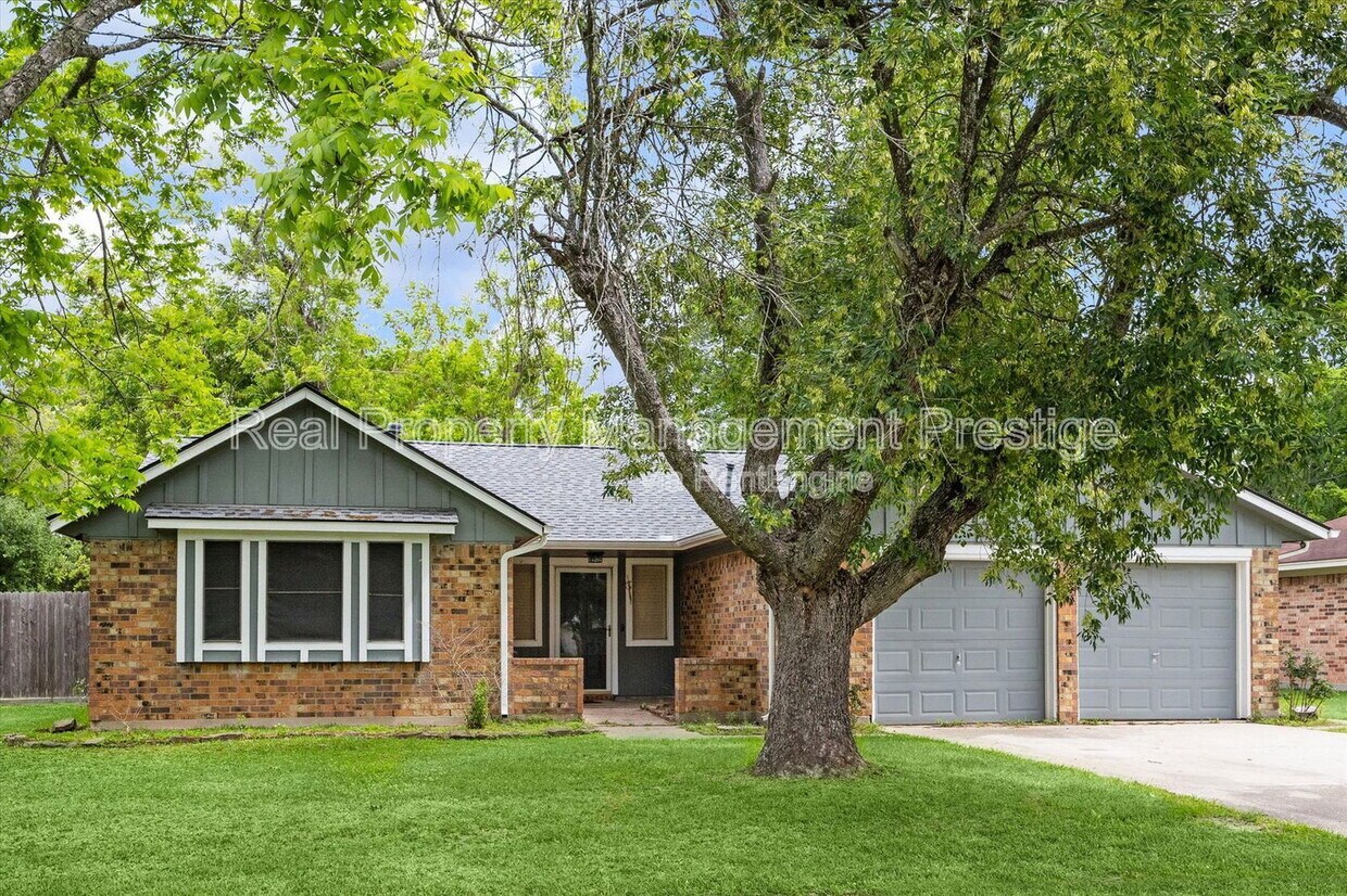Foto principal - 1708 E Baker Rd