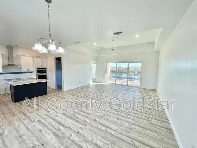 Foto del edificio - 10688 McAlester Cir