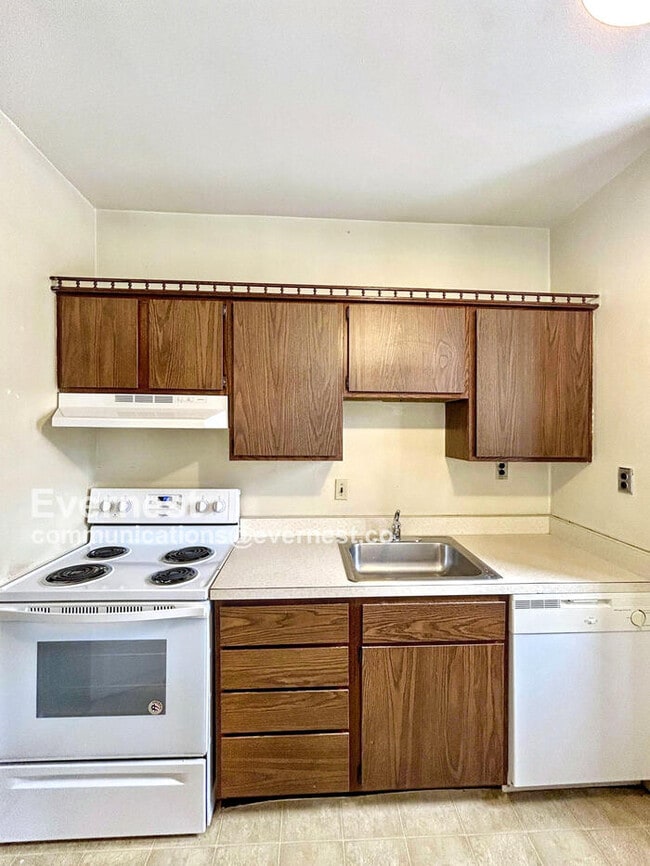 Foto del edificio - 108 N Jefferson St