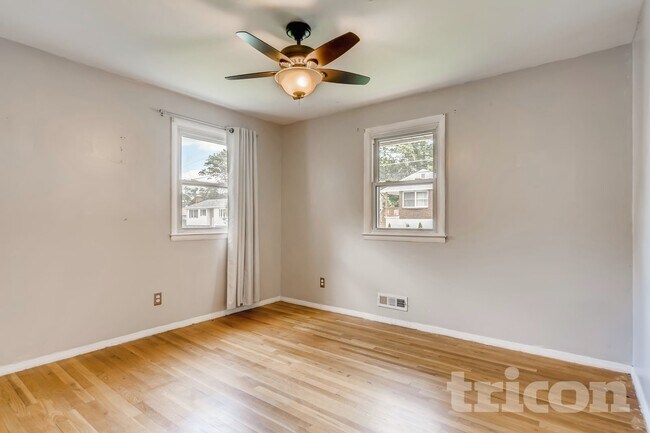 Foto del edificio - 9616 10th Ave