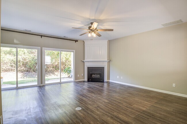 Foto del edificio - 5101 Echo Ridge Rd