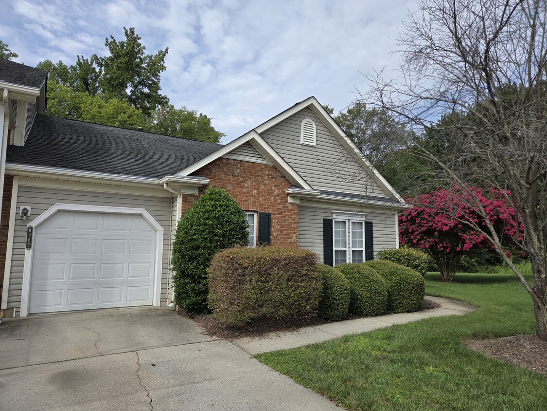 Foto principal - 9467 Kimmel Ln