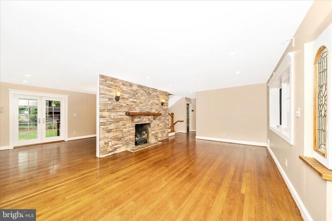 Building Photo - 1925 Pagebrook Rd