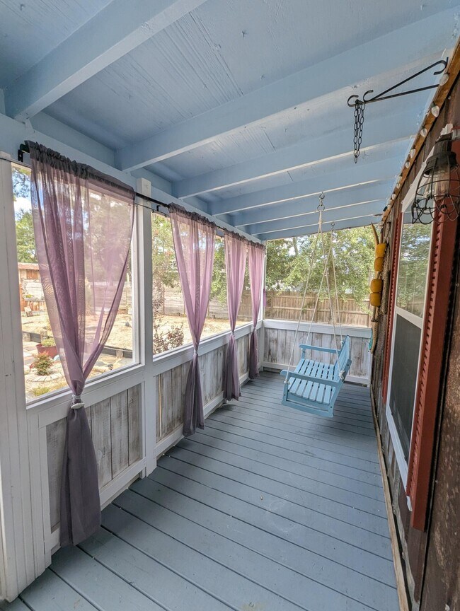 Building Photo - 3348 Lowery Dr