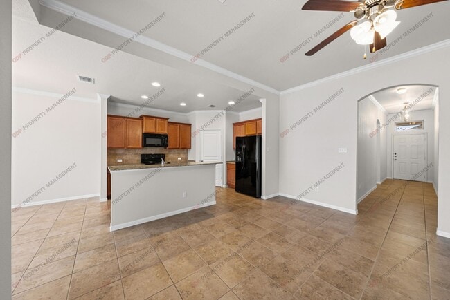 Building Photo - 418 Cross Dr.