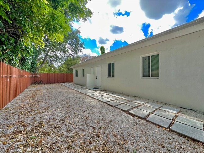Building Photo - 156 NW 62nd St