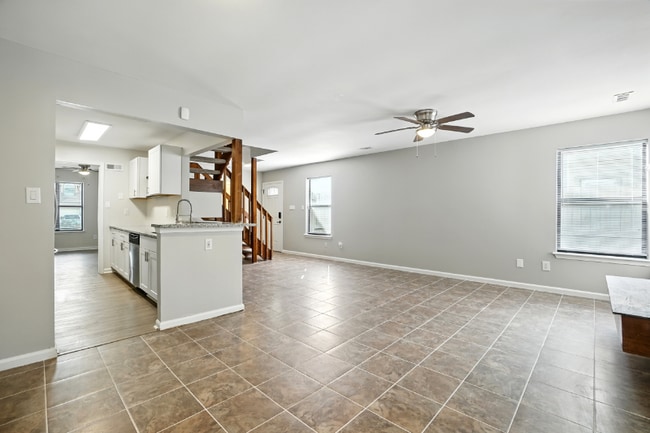 Building Photo - 4721 Woodglen Ct