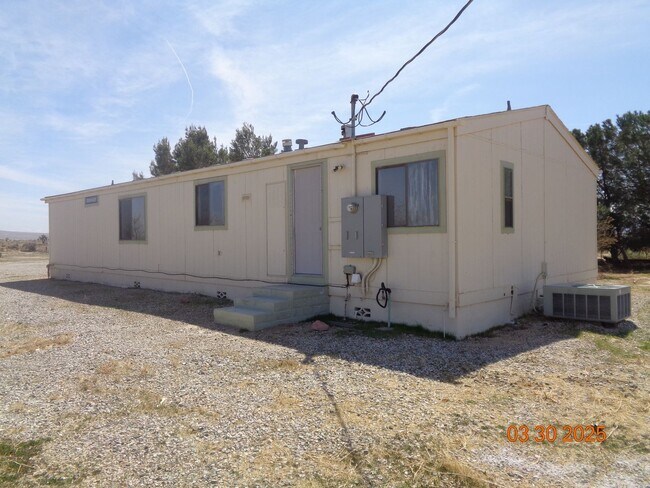 Foto del edificio - Country Living 3 bedroom 2 bathroom offering 1344 sq. ft.