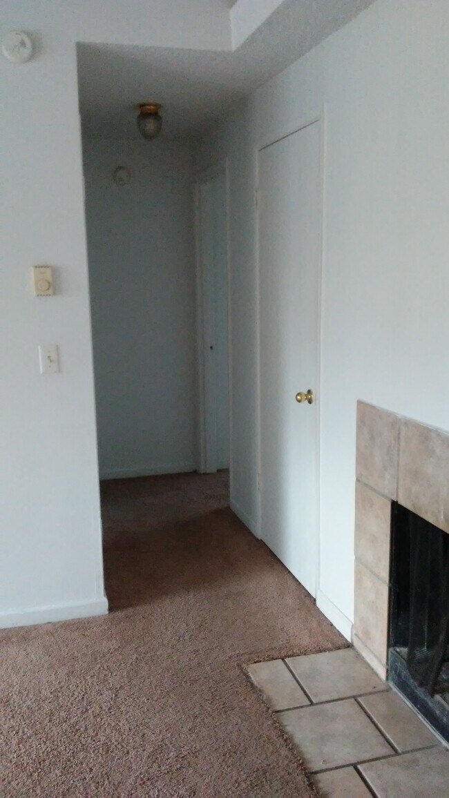 Foto del edificio - 2710 NE Division St