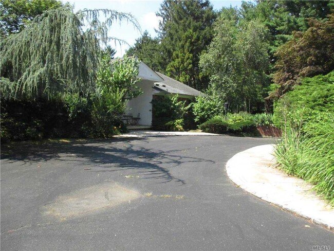 Foto del edificio - 5 Kenneth Ct